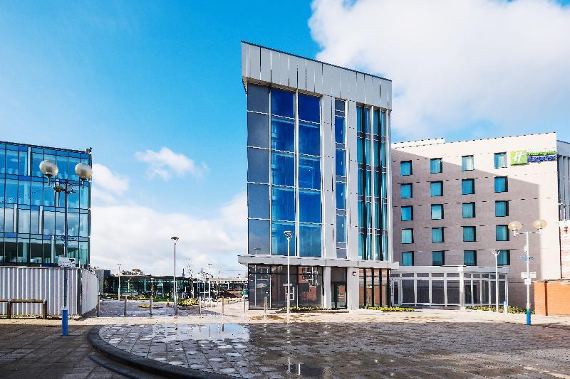 Holiday Inn Express - Stockport, An Ihg Hotel מראה חיצוני תמונה